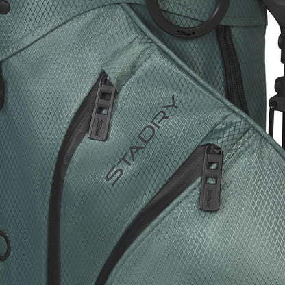 Titleist Players 5 StaDry Standbag