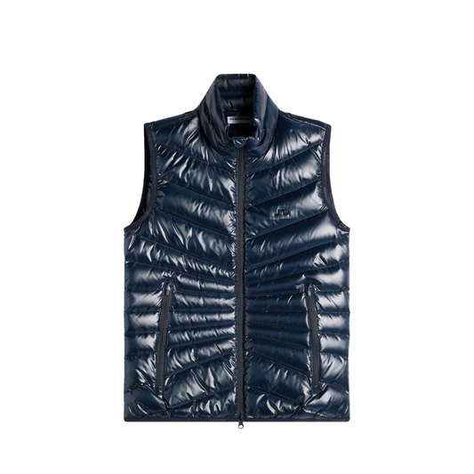Lindeberg_Lara_Light_Down_Damenweste_2026_Navy_BWOW14476_6855
