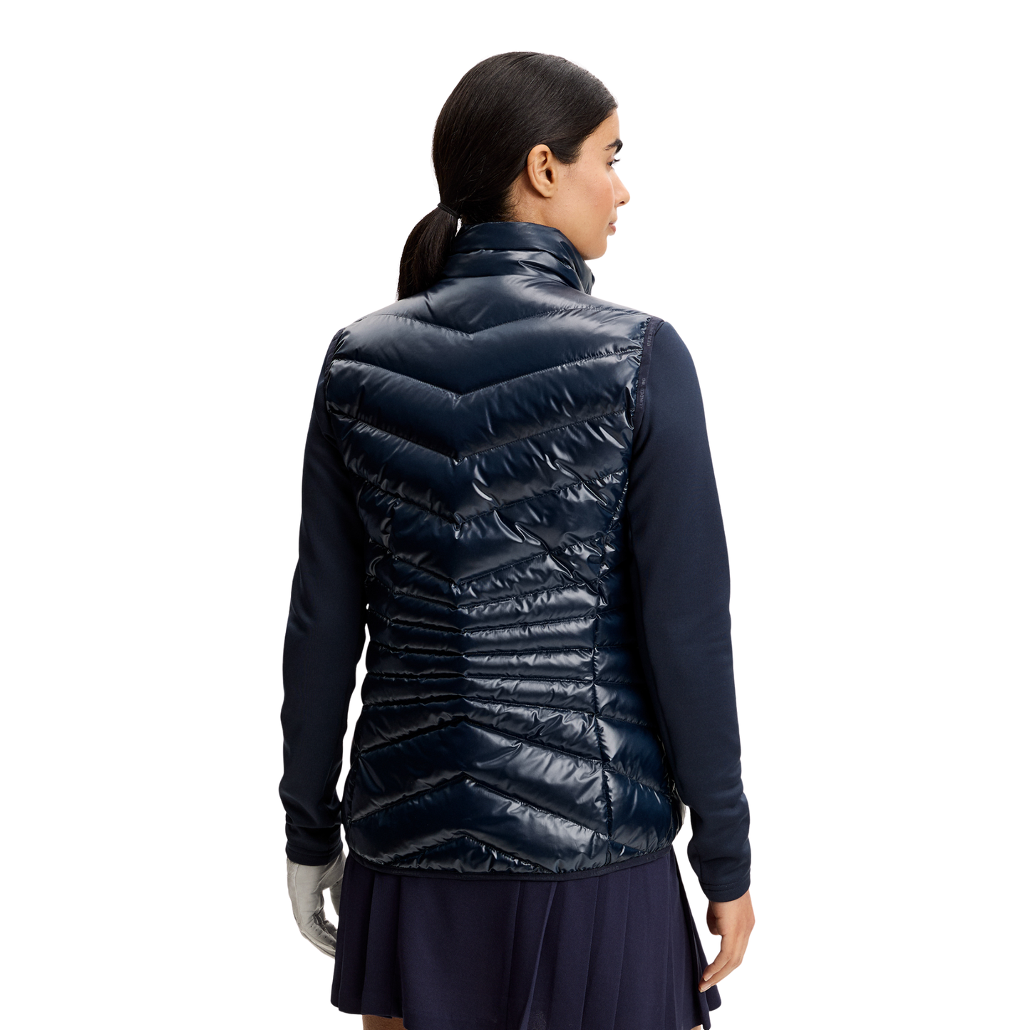 Lindeberg_Lara_Light_Down_Damenweste_2026_Navy_BWOW14476_6855