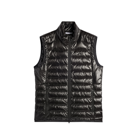 Lindeberg_Oden_Light_Down_Herrenweste_2026_Black_BMOW14473_9999