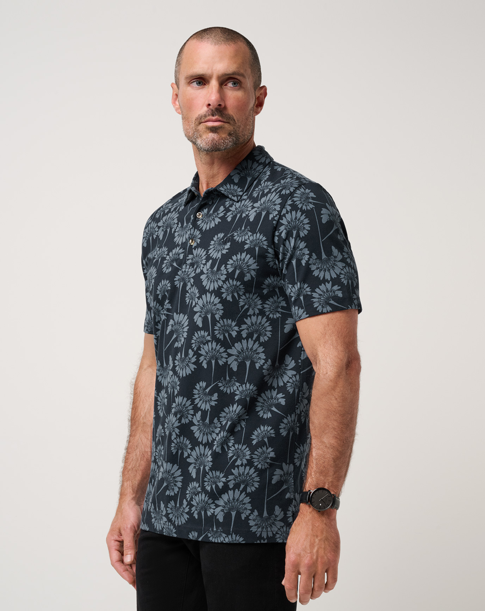 TravisMathew_Comfortknit_Breeze_Poloshirt_Herren_4TOS