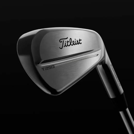 Titleist T250 Eisen 2025 - Modernes Players-Design mit Selbstvertrauen